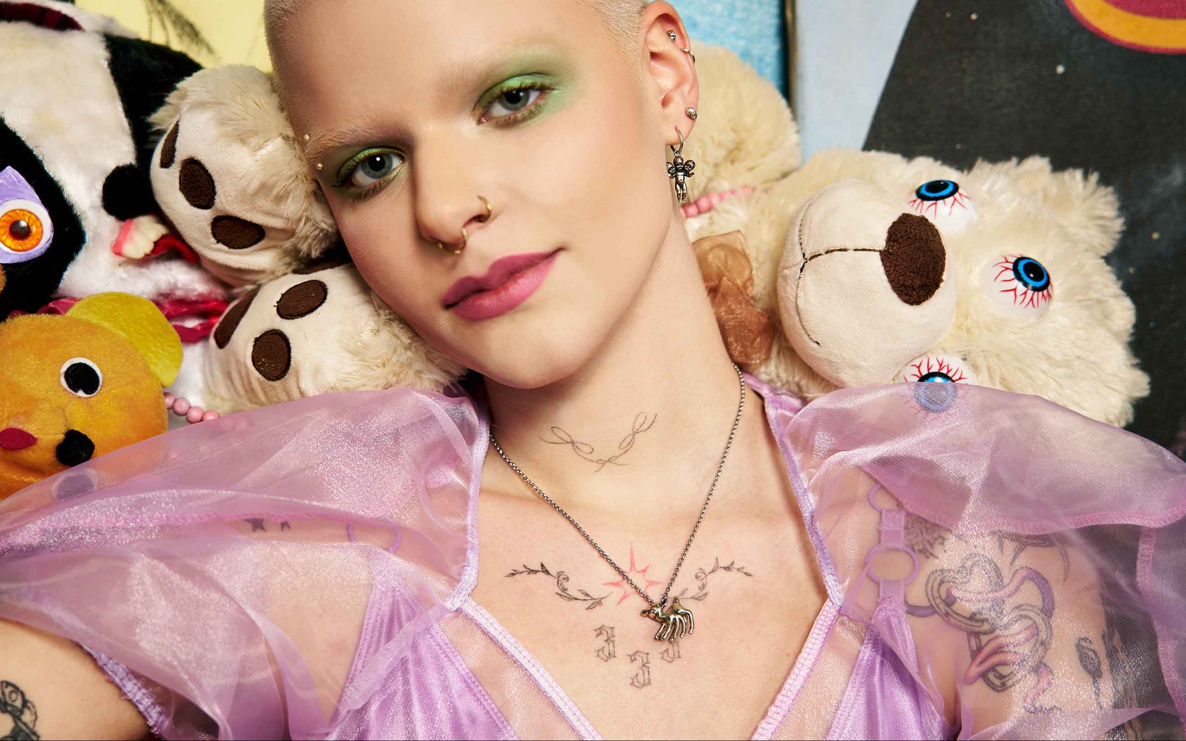 deer-necklace-8-legs