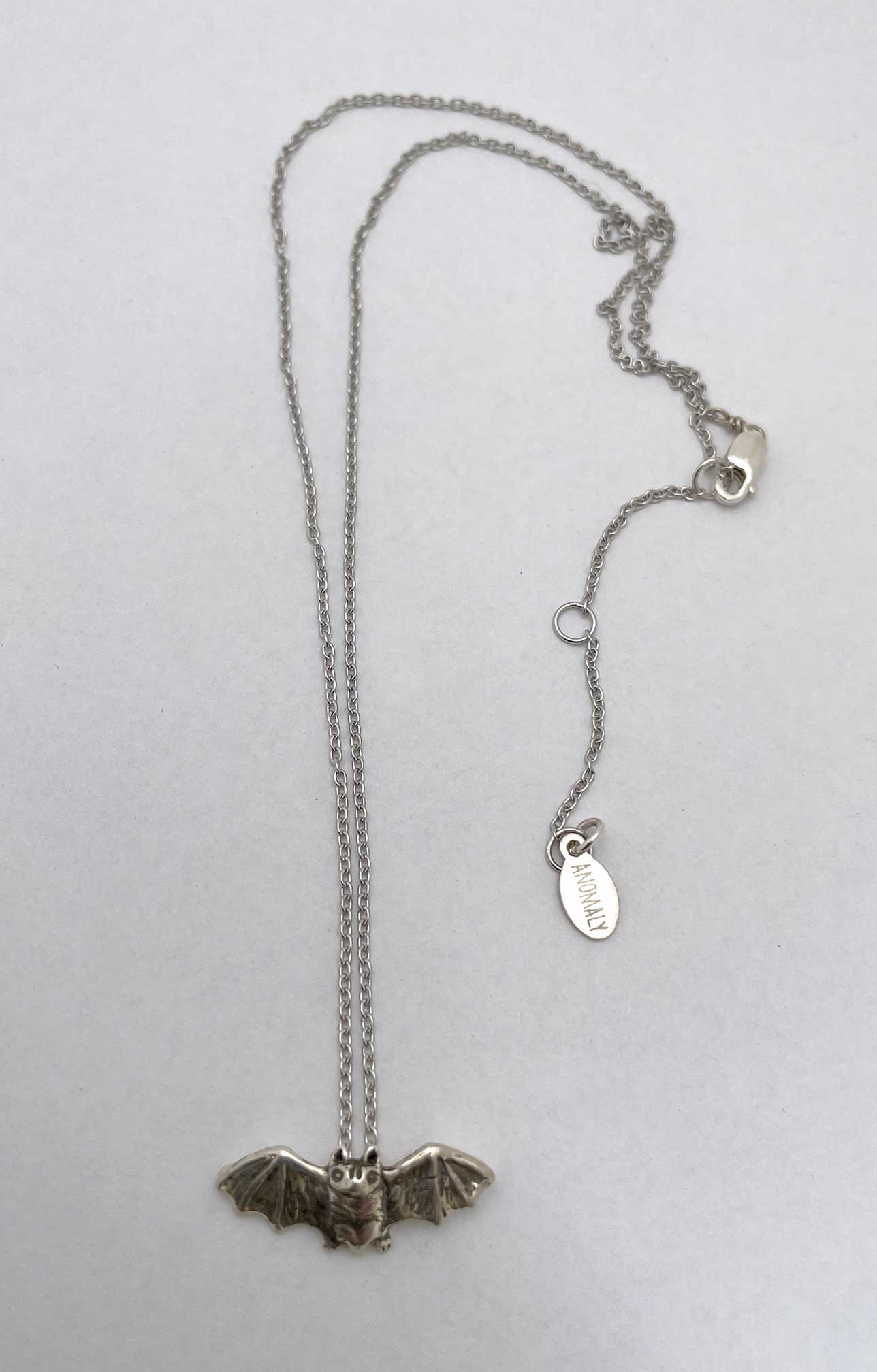 Silver bat pendant with pink/purple gem - Noir Romantique | Jewelry and  Accessories